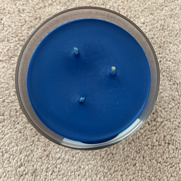 Bath and body works 3 wick candle Blue Berry Sugar 14.5 oz - NWT - Picture 4 of 4